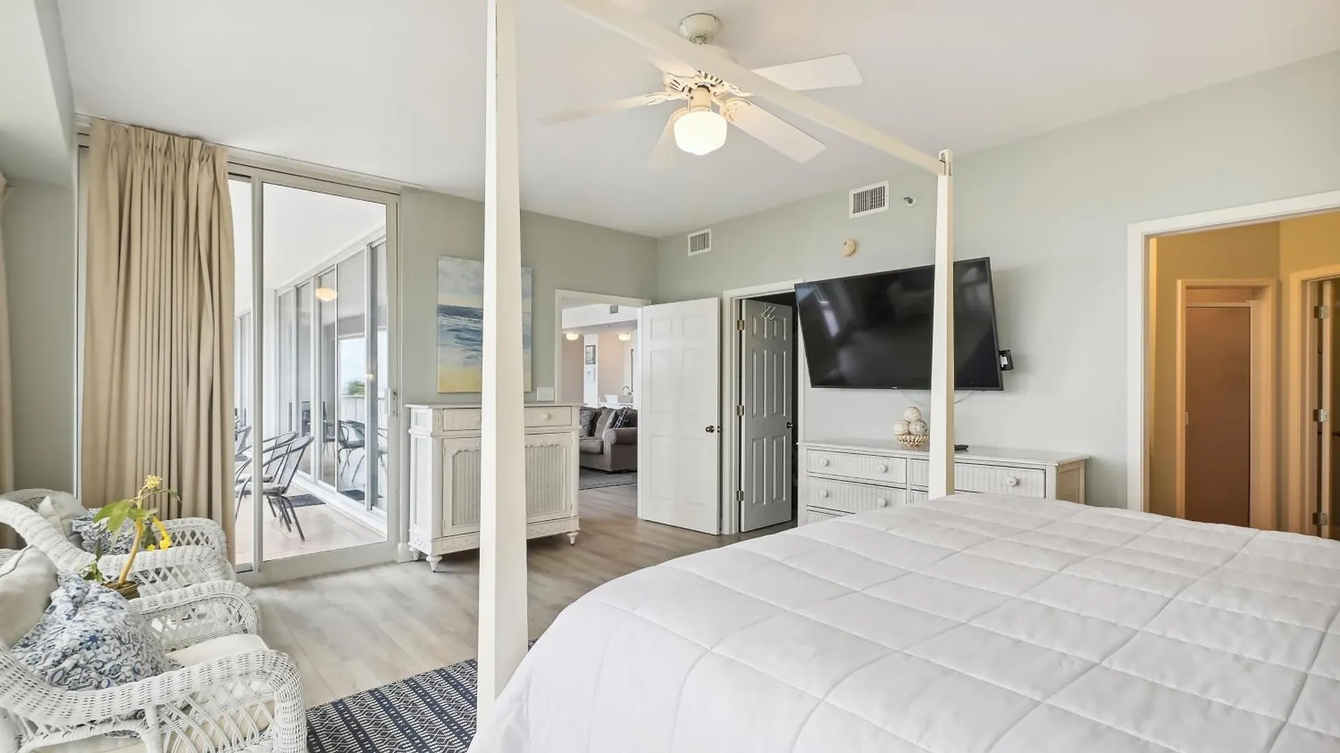 Oceania 207- By Holiday Isle Properties Destin Apartment